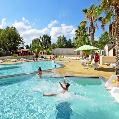 4 Etoiles - Piscine - Ef0gfh *